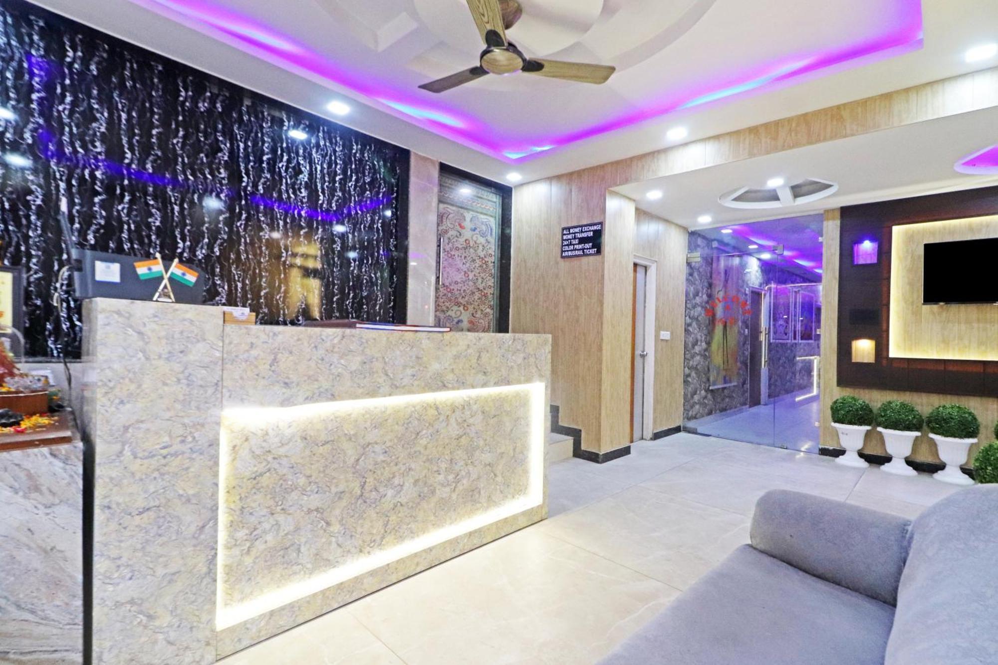 Hotel Qubic Near Igi Delhi Airport New Delhi Exterior photo